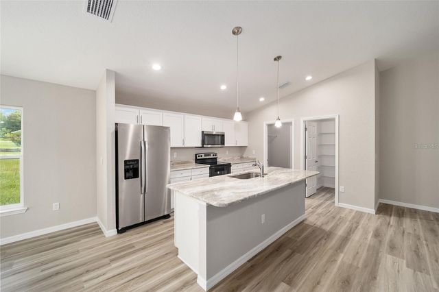 16352 SE 84TH TERRACE, Summerfield, FL 34491