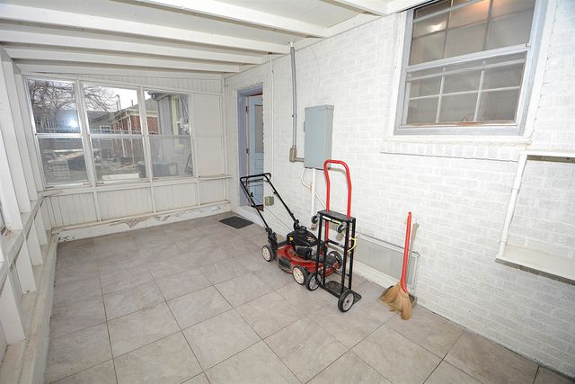 1838 N Green St, Wichita, KS 67214