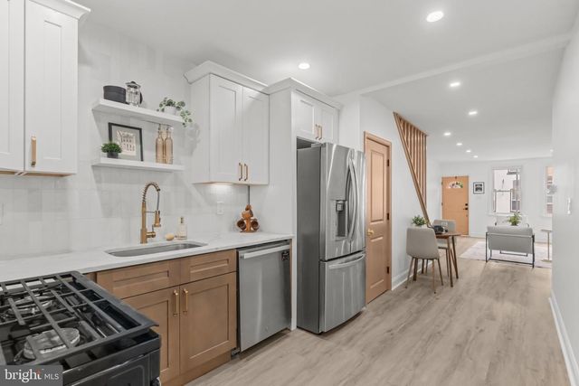 2642 CEDAR ST, Philadelphia, PA 19125