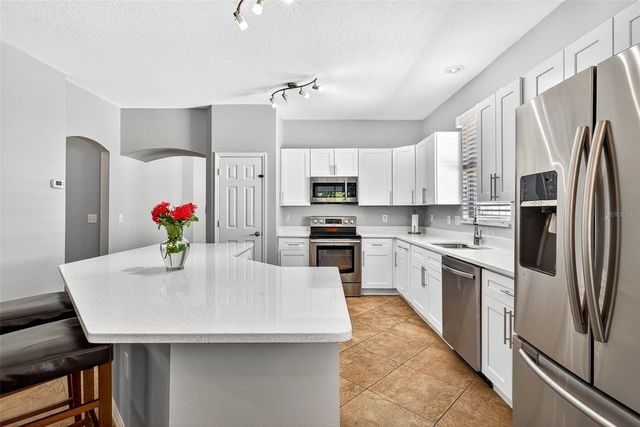 8853 CYPRESS HAMMOCK DRIVE, Tampa, FL 33614