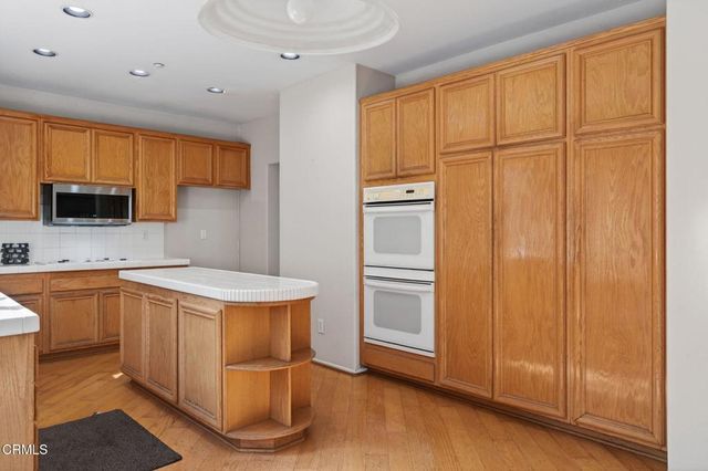 4832 Mascagni Street, Ventura, CA 93003