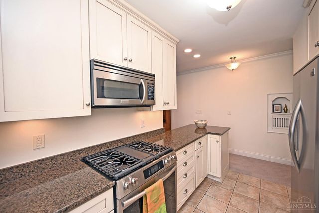 3425 Berry Avenue, Cincinnati, OH 45208