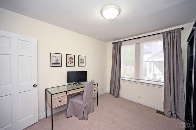 3425 Berry Avenue, Cincinnati, OH 45208