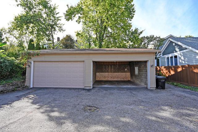 3425 Berry Avenue, Cincinnati, OH 45208