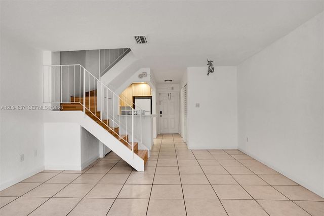 8650 SW 67th Ave 1025, Pinecrest, FL 33156