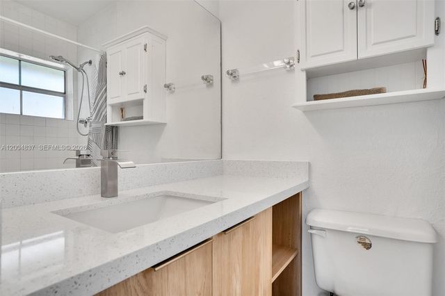 8650 SW 67th Ave 1025, Pinecrest, FL 33156