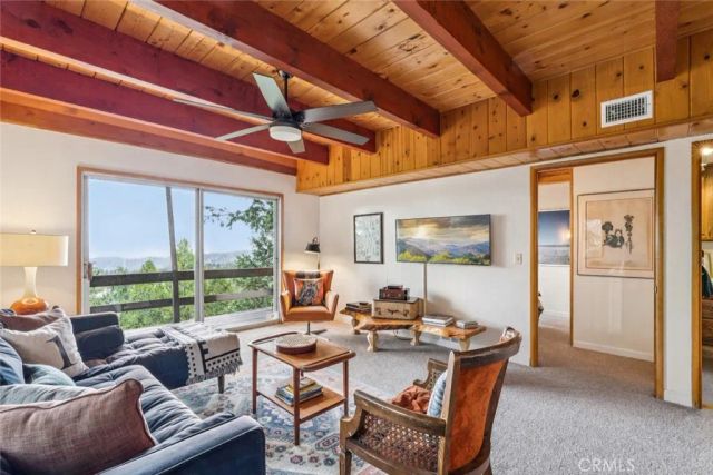 24032 Skyland, Crestline, CA 92325