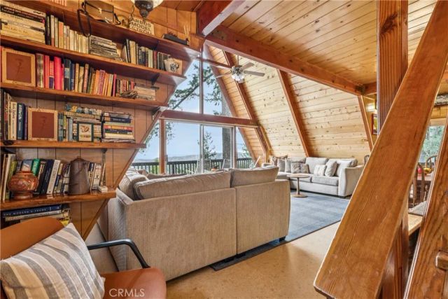 24032 Skyland, Crestline, CA 92325
