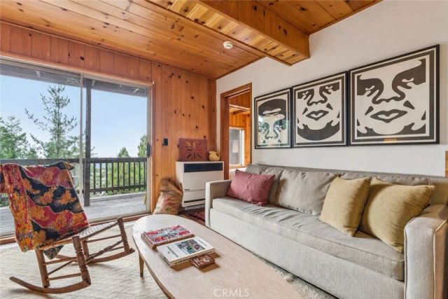 24032 Skyland, Crestline, CA 92325
