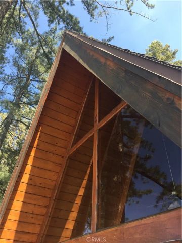 24032 Skyland, Crestline, CA 92325