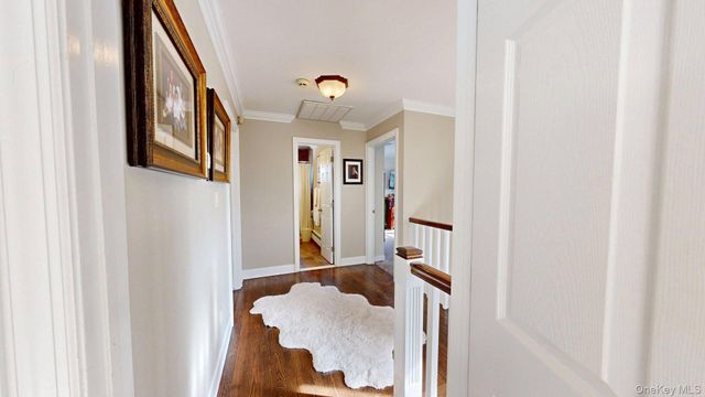 6 Bea Street, Lake Grove, NY 11755