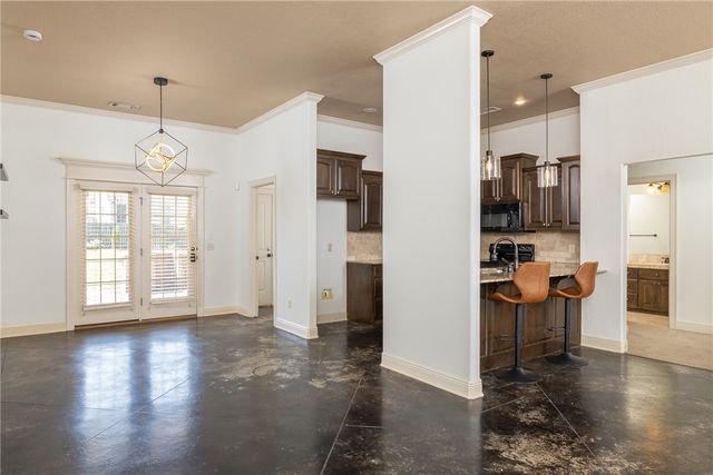 3561 W Providence Drive, Fayetteville, AR 72704