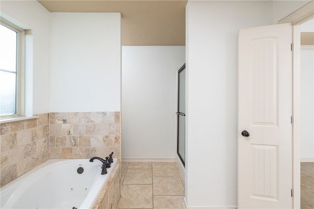3561 W Providence Drive, Fayetteville, AR 72704