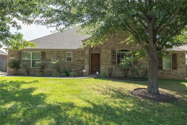 3561 W Providence Drive, Fayetteville, AR 72704