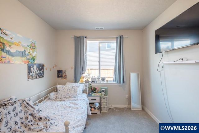 1438 45th Av, Sweet Home, OR 97386