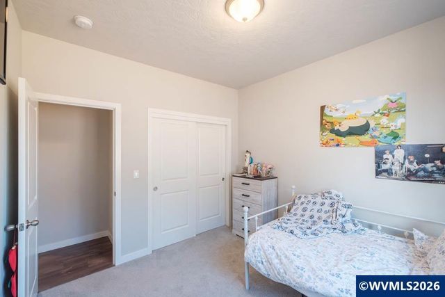 1438 45th Av, Sweet Home, OR 97386