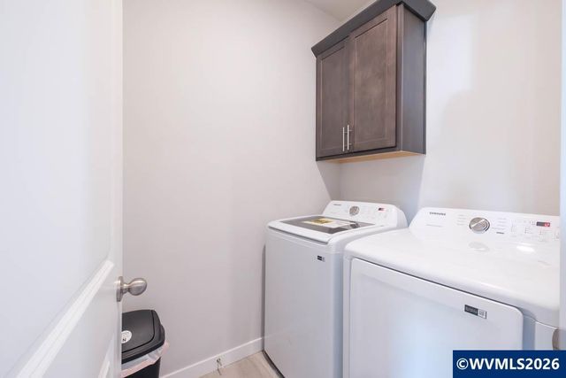 1438 45th Av, Sweet Home, OR 97386