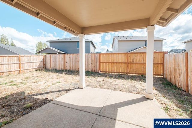 1438 45th Av, Sweet Home, OR 97386