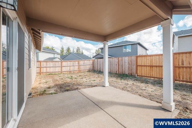 1438 45th Av, Sweet Home, OR 97386