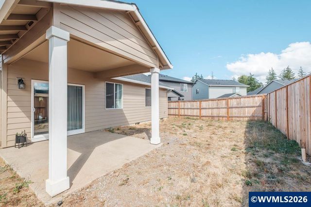 1438 45th Av, Sweet Home, OR 97386