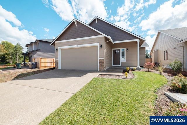1438 45th Av, Sweet Home, OR 97386