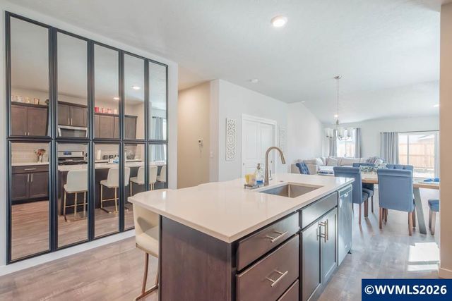 1438 45th Av, Sweet Home, OR 97386