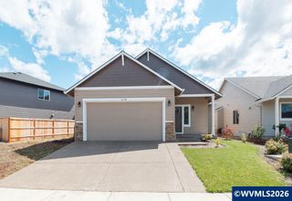 1438 45th Av, Sweet Home, OR 97386