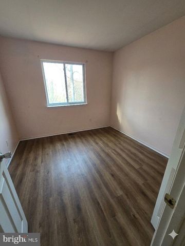 55 BEAVER POND, Parkville, MD 21234