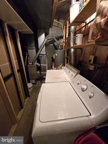 55 BEAVER POND, Parkville, MD 21234