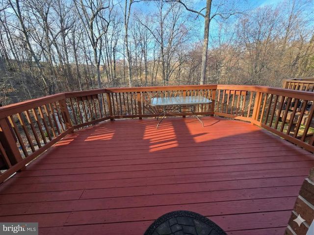 55 BEAVER POND, Parkville, MD 21234