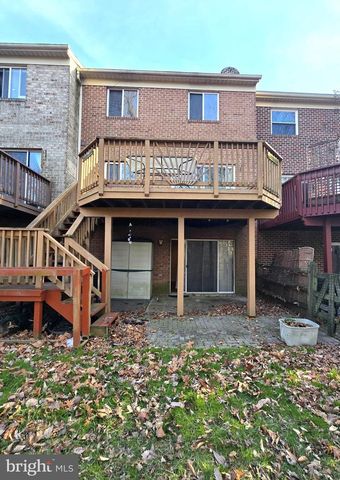 55 BEAVER POND, Parkville, MD 21234