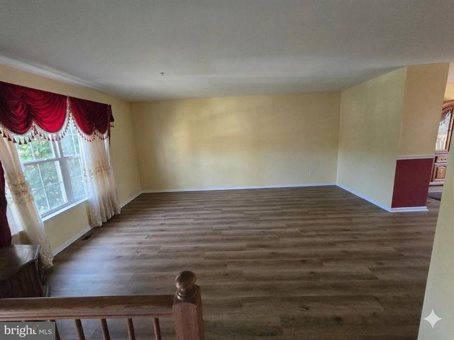 55 BEAVER POND, Parkville, MD 21234