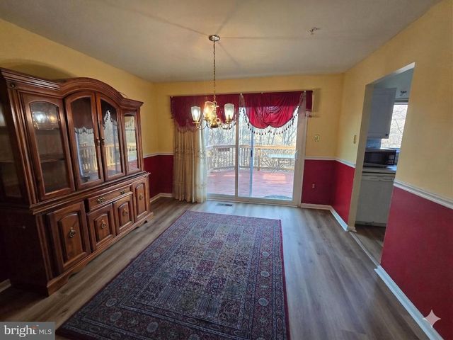 55 BEAVER POND, Parkville, MD 21234