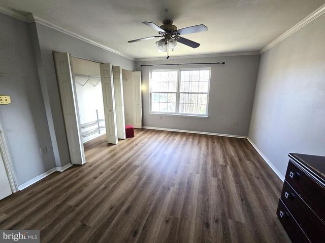 55 BEAVER POND, Parkville, MD 21234