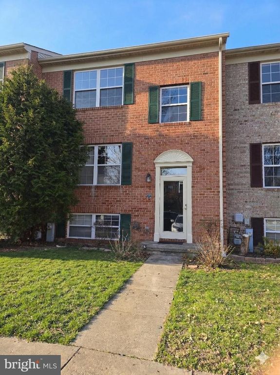 55 BEAVER POND, Parkville, MD 21234