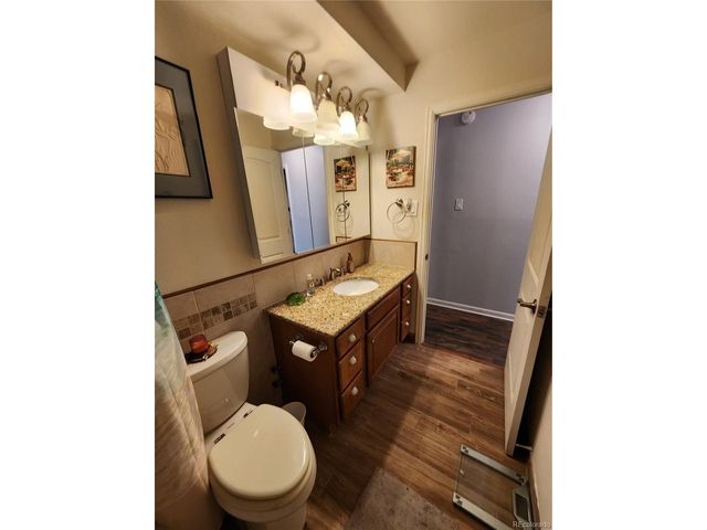 610 S Clinton St 4A, Denver, CO 80247