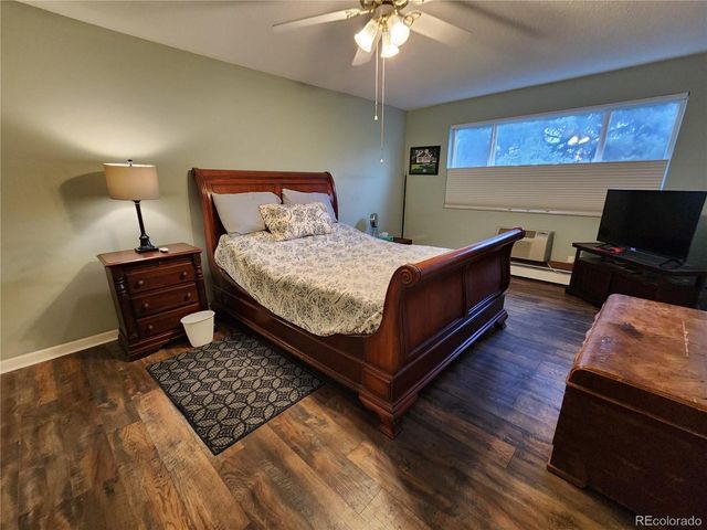 610 S Clinton St 4A, Denver, CO 80247