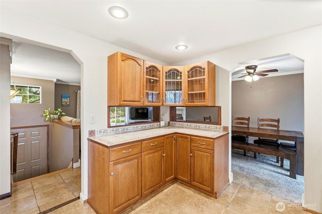 1232 211th Place SW, Lynnwood, WA 98036