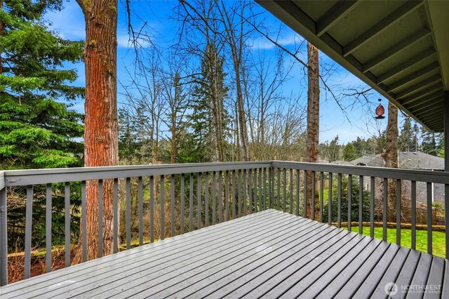 1232 211th Place SW, Lynnwood, WA 98036