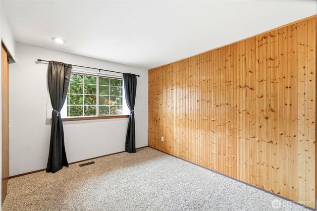 1232 211th Place SW, Lynnwood, WA 98036