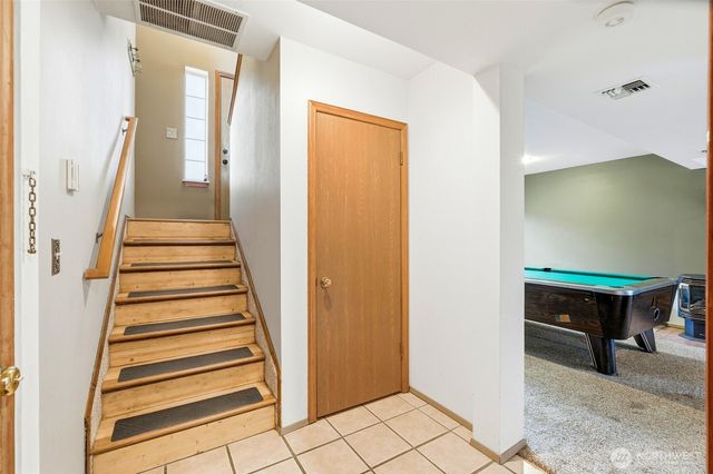 1232 211th Place SW, Lynnwood, WA 98036