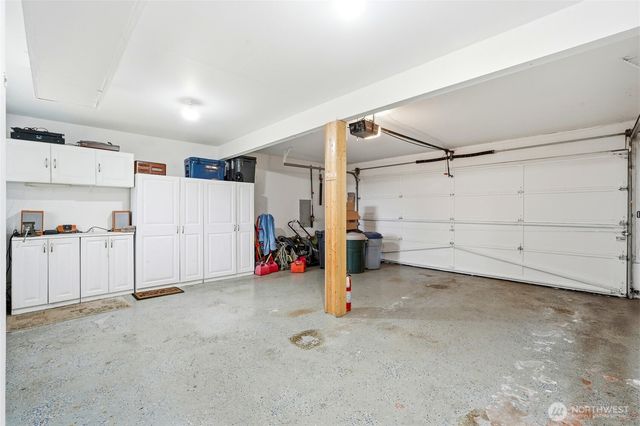 1232 211th Place SW, Lynnwood, WA 98036