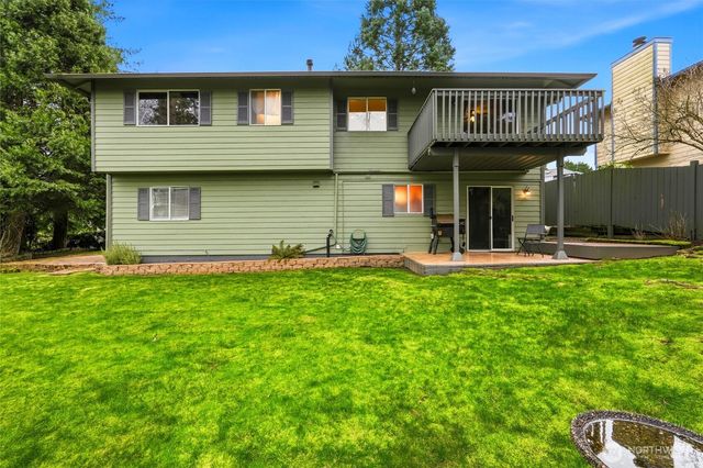 1232 211th Place SW, Lynnwood, WA 98036