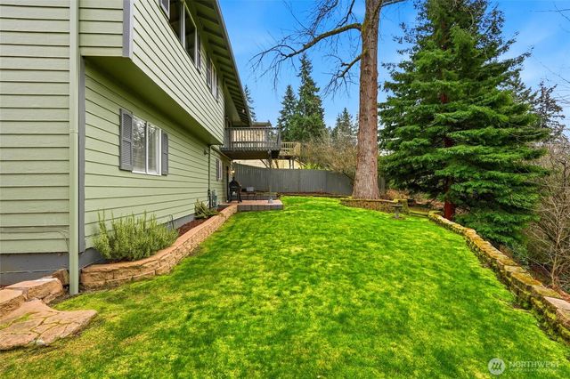 1232 211th Place SW, Lynnwood, WA 98036