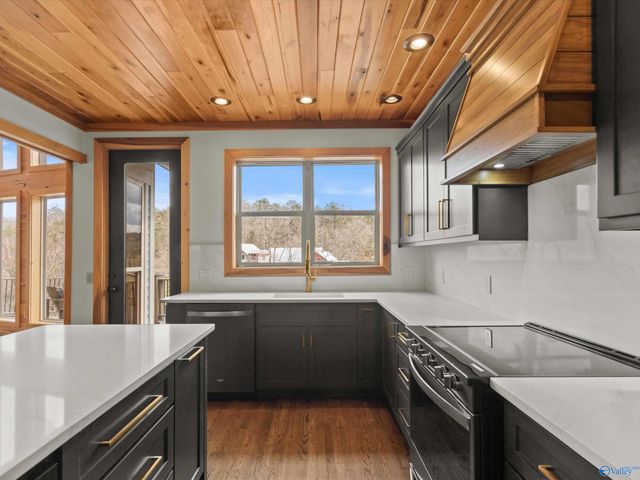 1437 County Road 106, Mentone, AL 35984