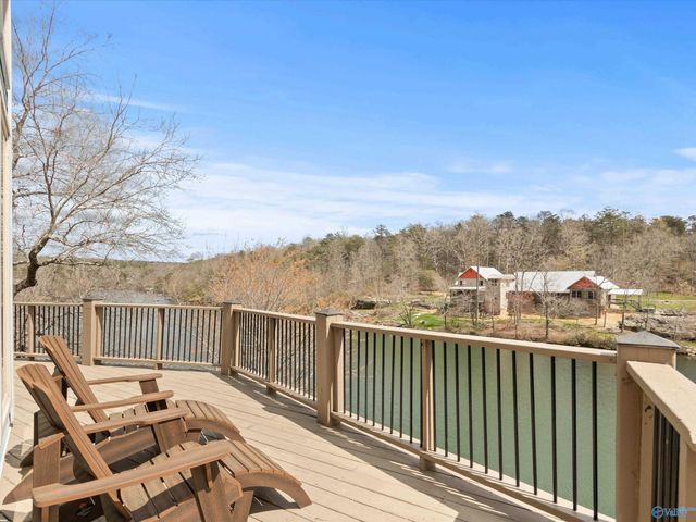 1437 County Road 106, Mentone, AL 35984