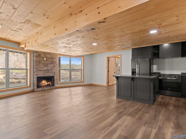 1437 County Road 106, Mentone, AL 35984