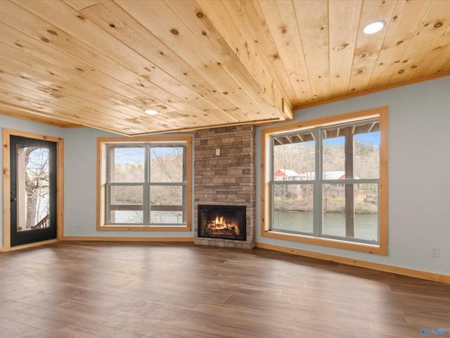 1437 County Road 106, Mentone, AL 35984