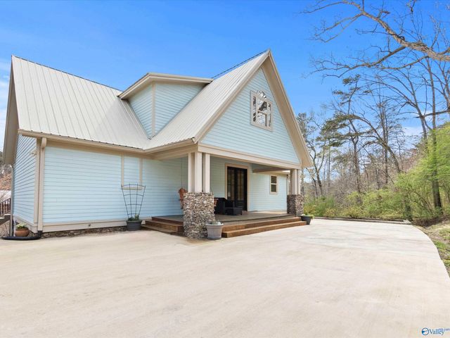 1437 County Road 106, Mentone, AL 35984