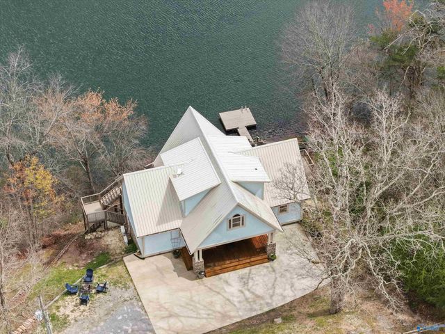 1437 County Road 106, Mentone, AL 35984